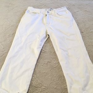 Women’s cropped pants